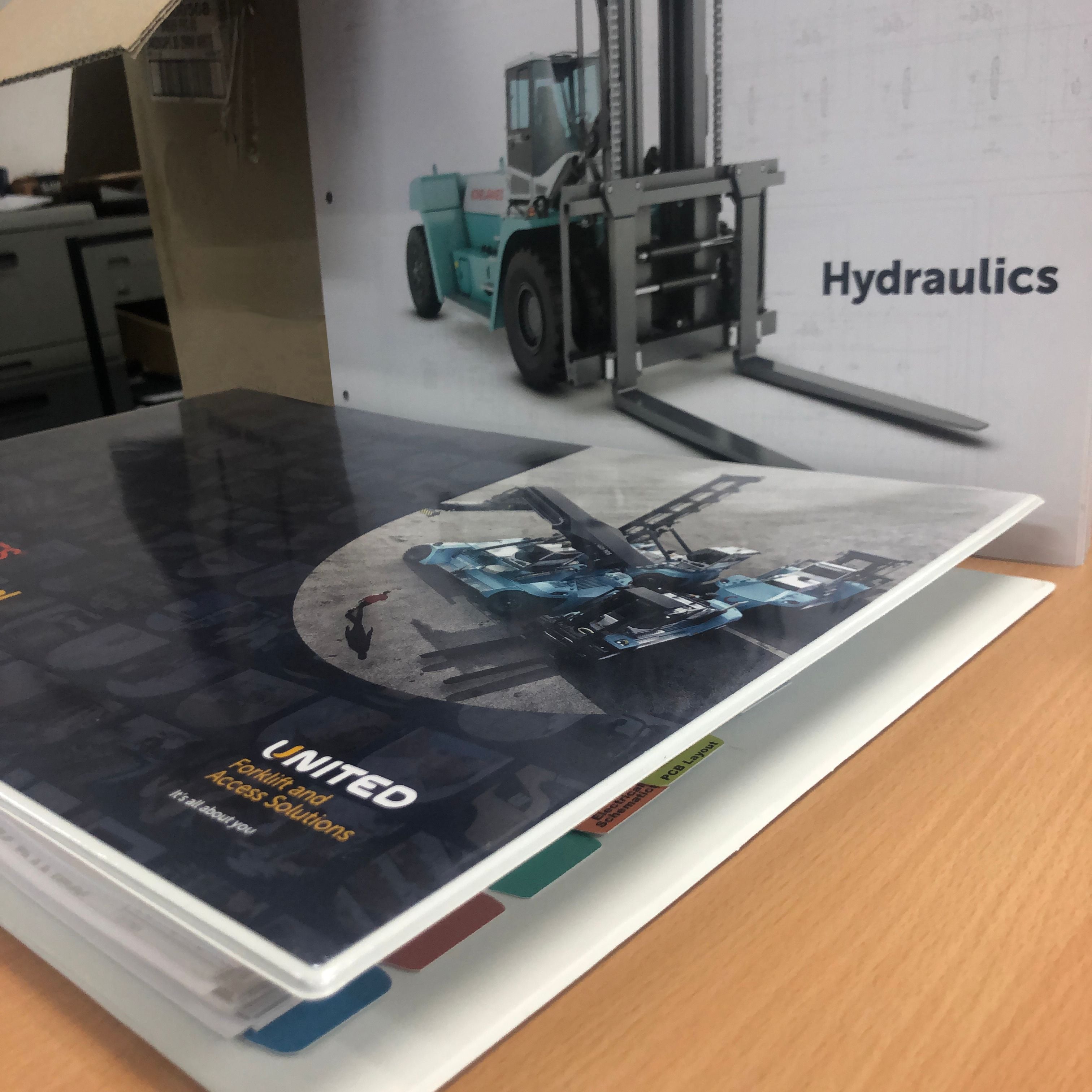 Binding services Image -5d92f55cc89f0